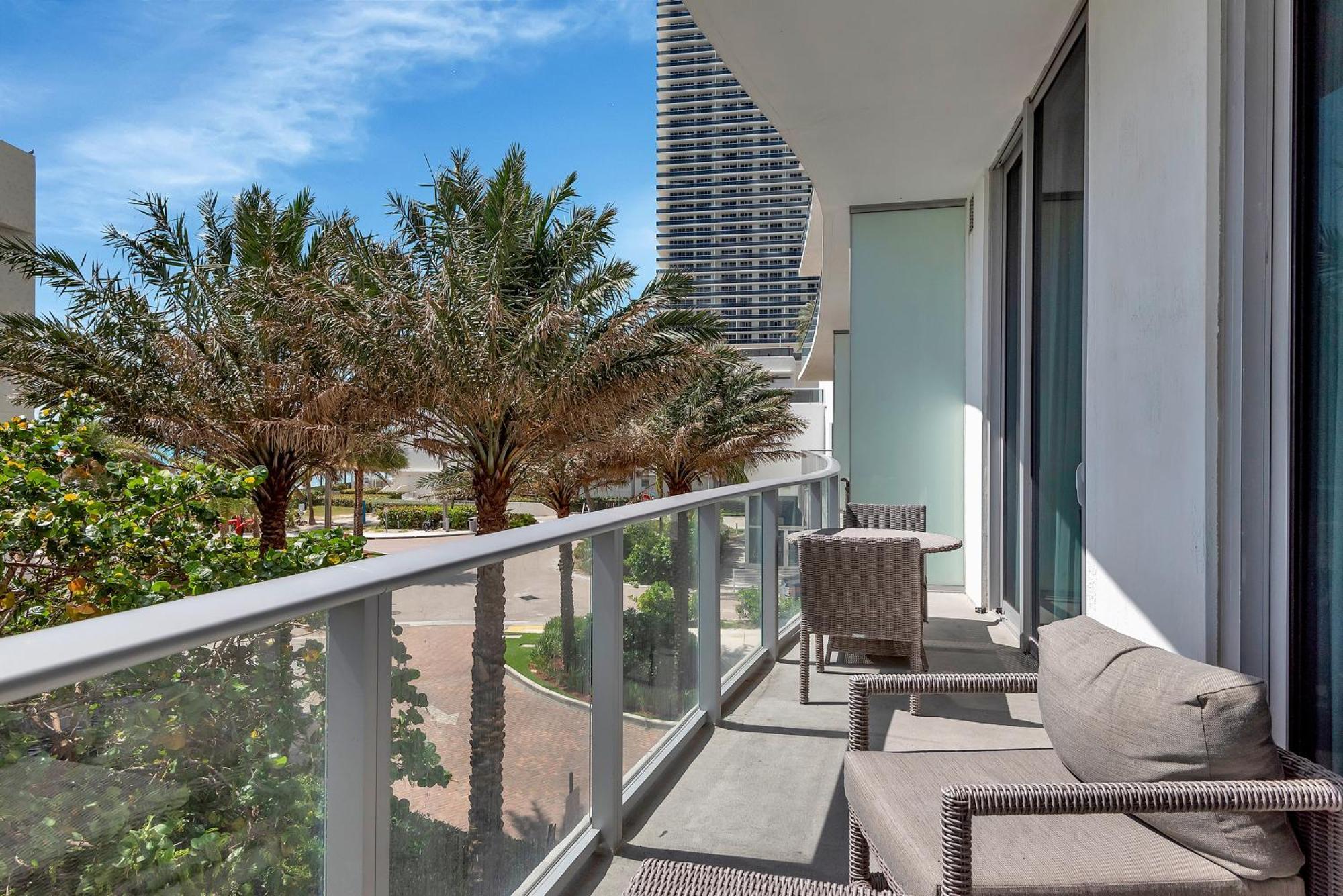 203-1Br/1Ba At The Beach Gem! Lux Amenities! Hollywood Exterior foto